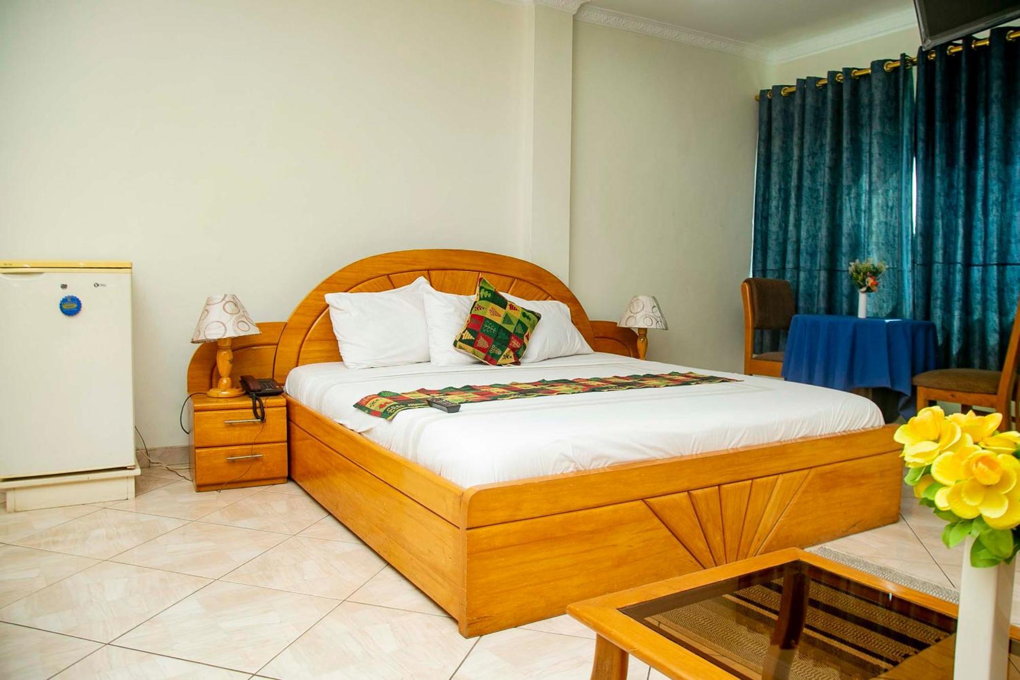 Brookvale Hotel Weija Εξωτερικό φωτογραφία