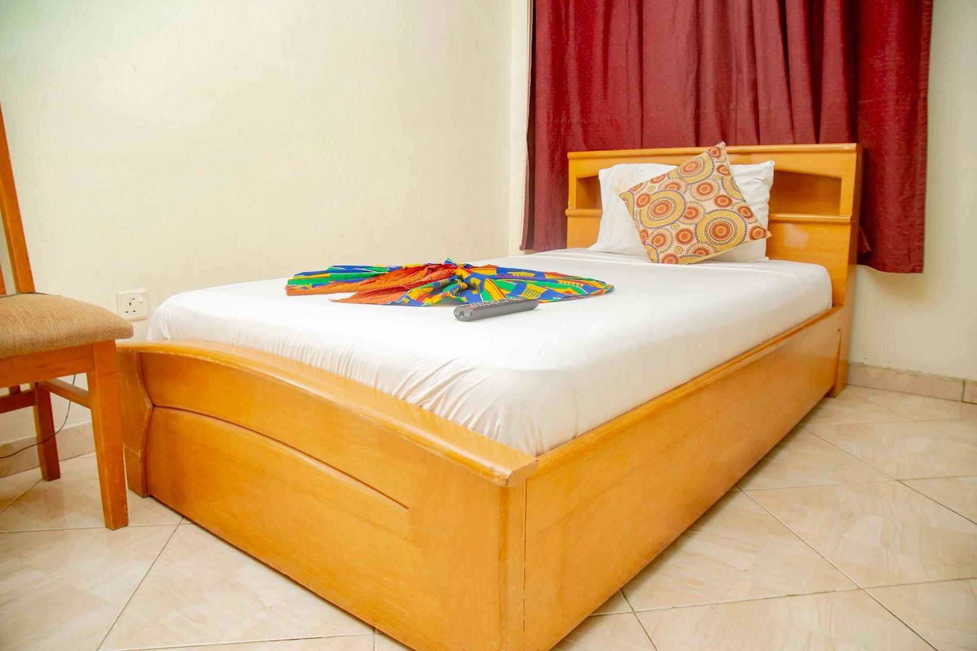 Brookvale Hotel Weija Εξωτερικό φωτογραφία