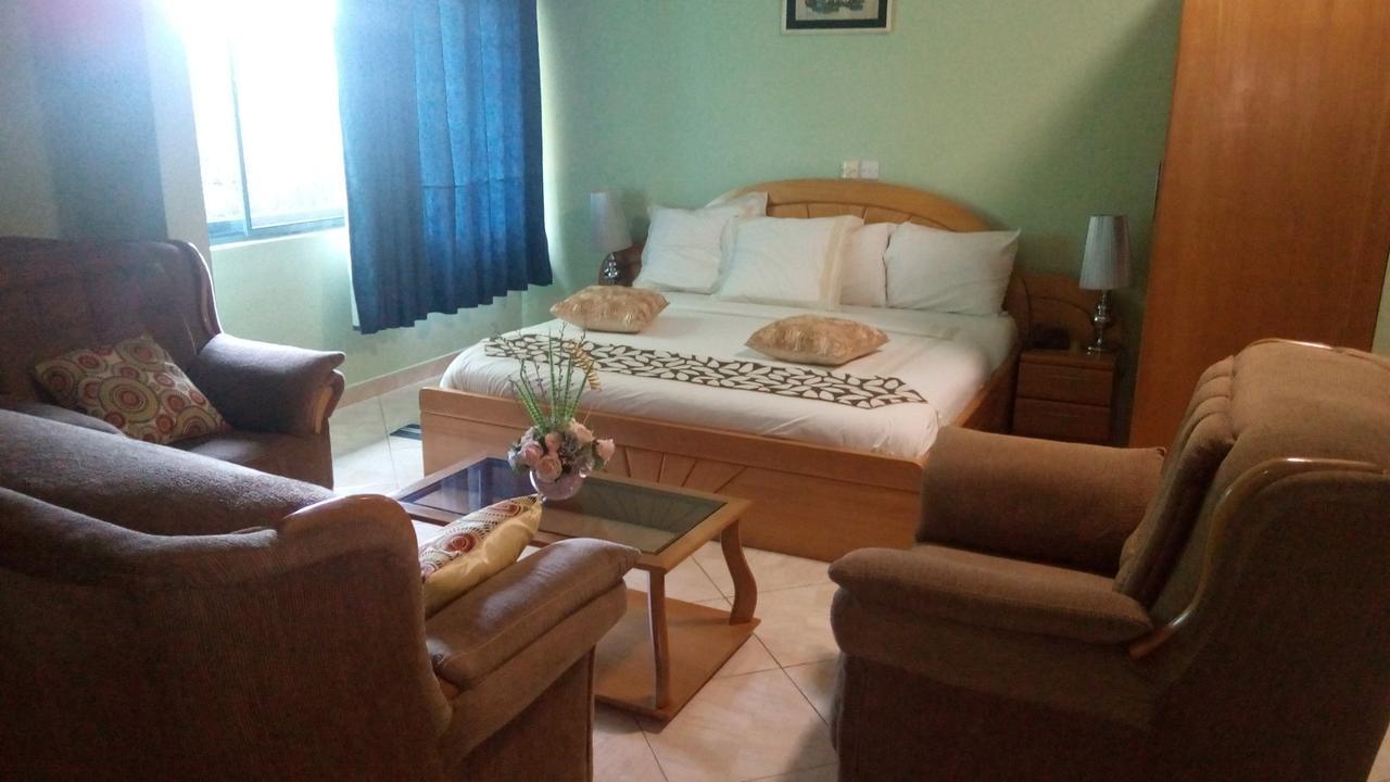 Brookvale Hotel Weija Εξωτερικό φωτογραφία
