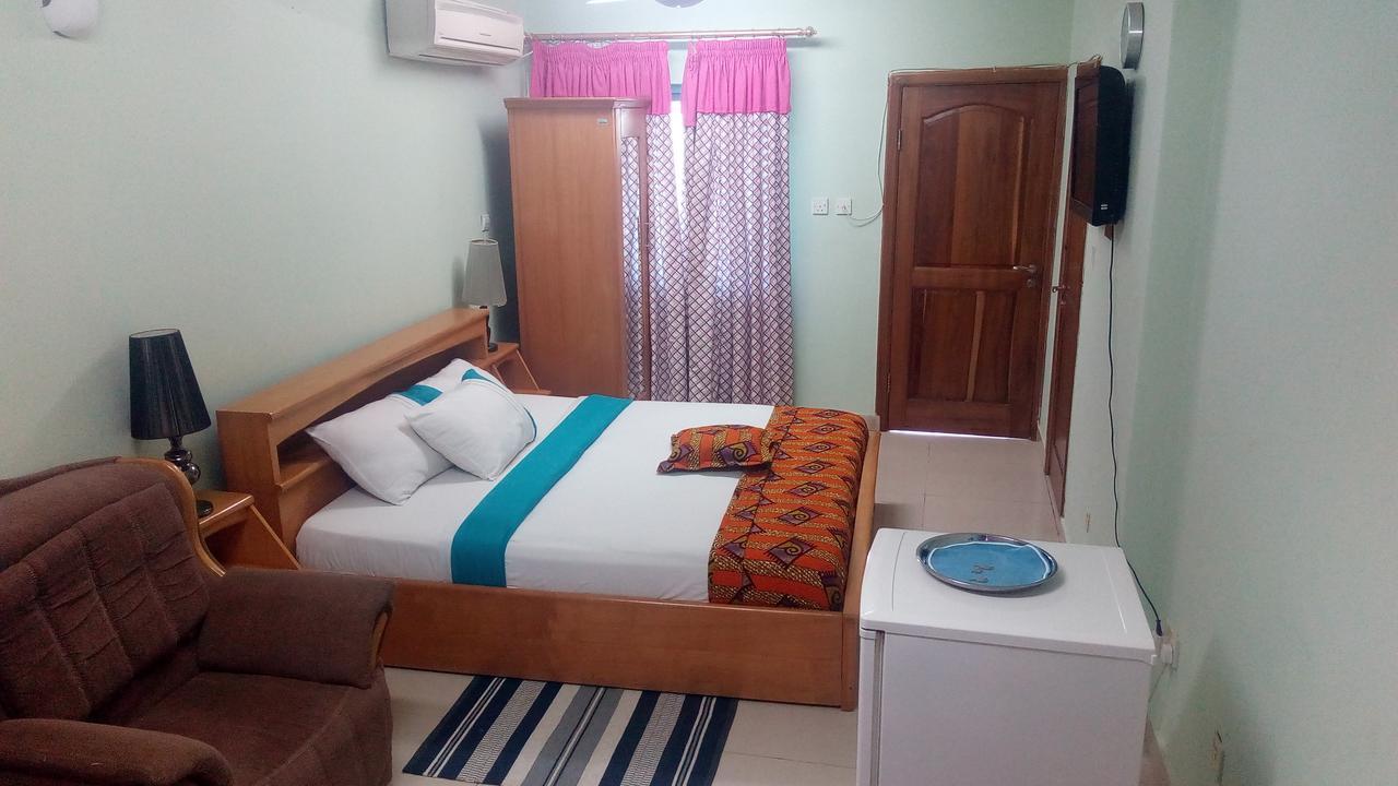 Brookvale Hotel Weija Εξωτερικό φωτογραφία